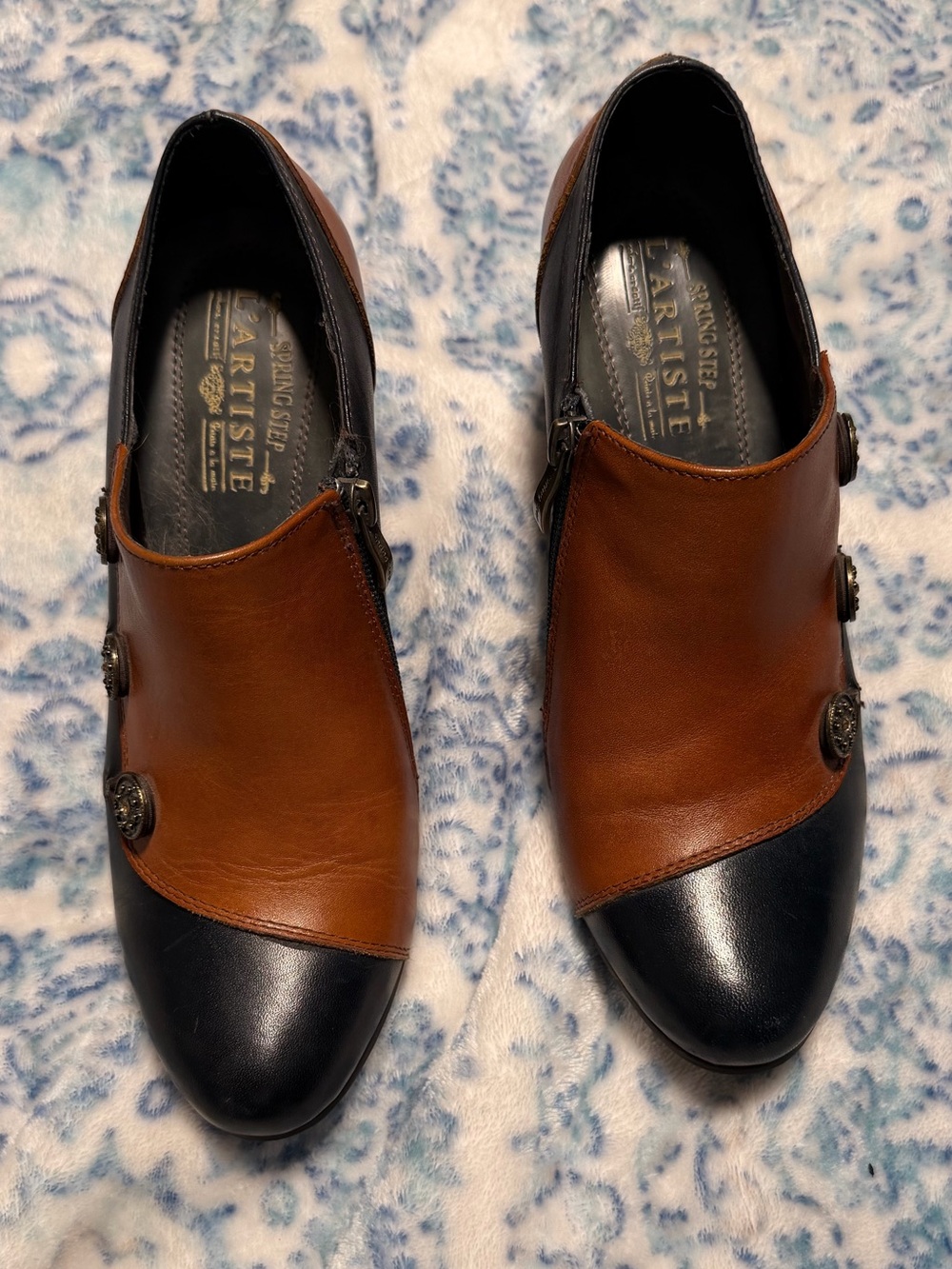 Spring Step LāArtiste Two-Tone Brown and Navy Heeled Ankle Boots - Picture 3 of 6